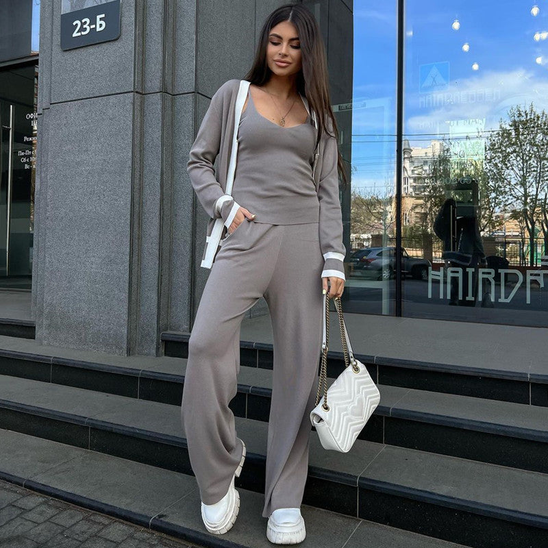 Damer avslappnat stickat loungewear-set med högkvalitativ zip-kardigan och vida byxor Mirla-Eva Jonsson