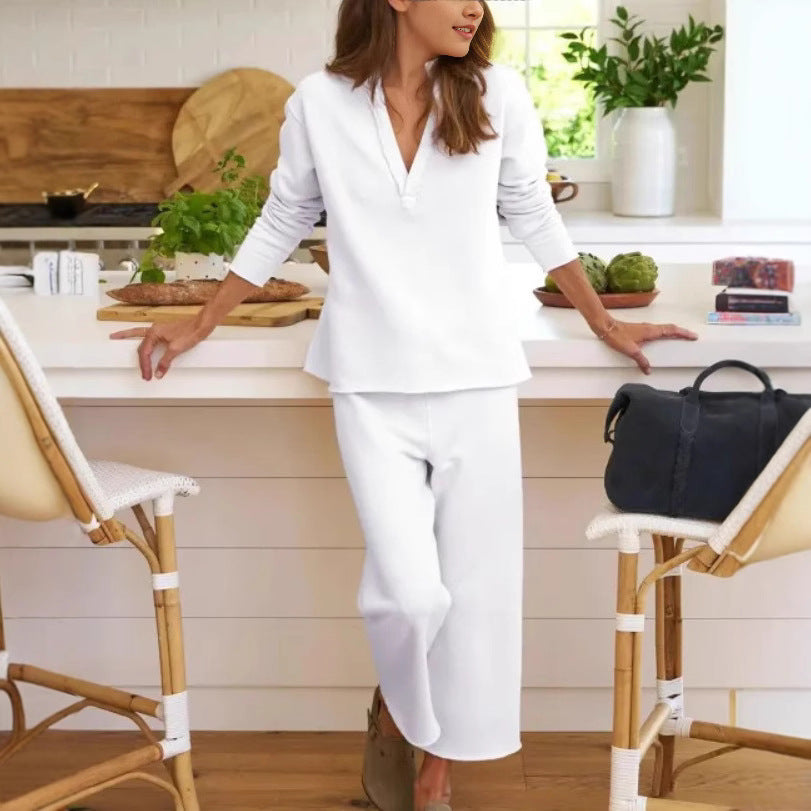 Damer avslappnat sweatpants-set med djup u-ringning Mirla-Eva Jonsson