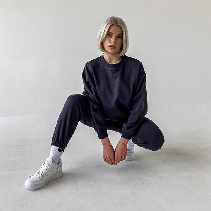 Damer avslappnat sweatpants-set med hög midja och breda ärmar Mirla-Eva Jonsson