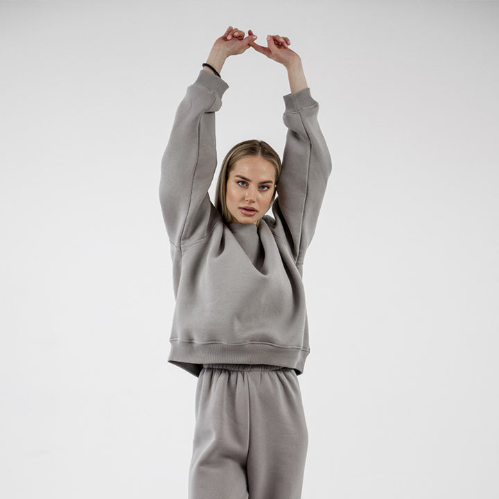 Damer avslappnat sweatpants-set med hög midja och breda ärmar Mirla-Eva Jonsson