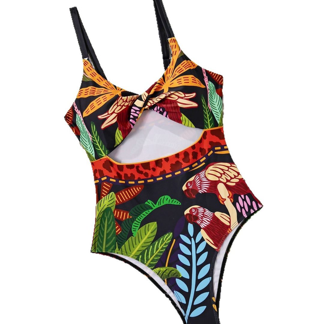 Damer badmode med innovativt cut-out-design Mirla-Eva Jonsson