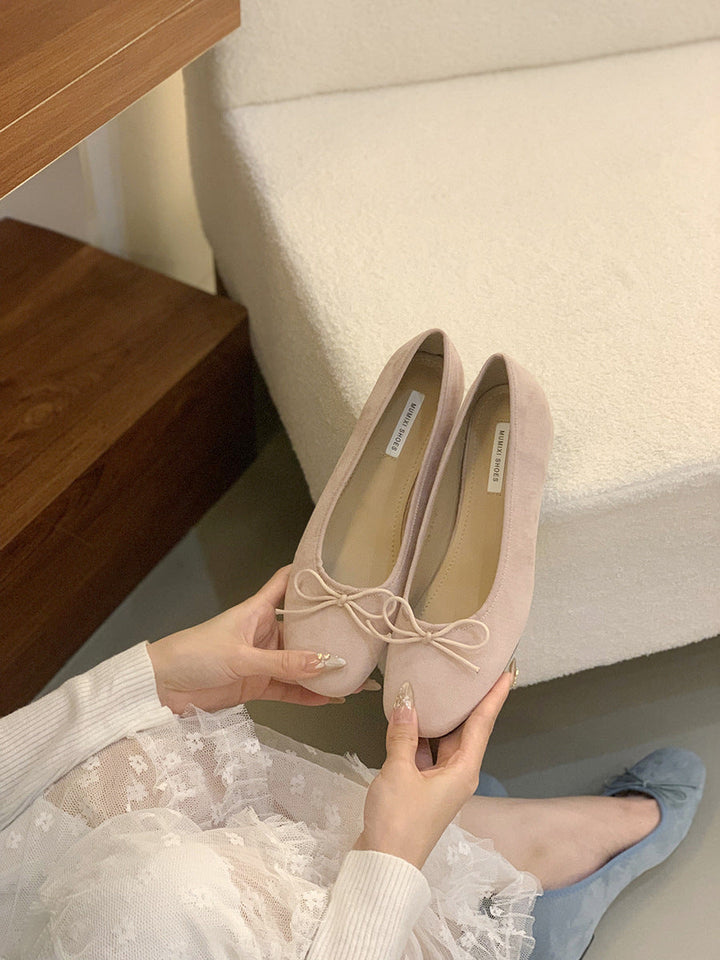 Damer ballerinaskor med raffinerad rosettaccent Mirla-Eva Jonsson