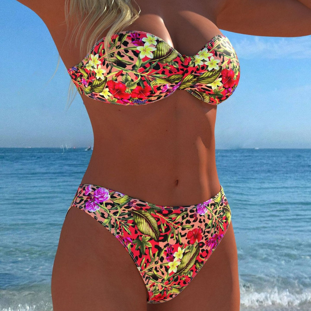 Damer bandeau-bikini med blommönster och hög skärning-Eva Jonsson