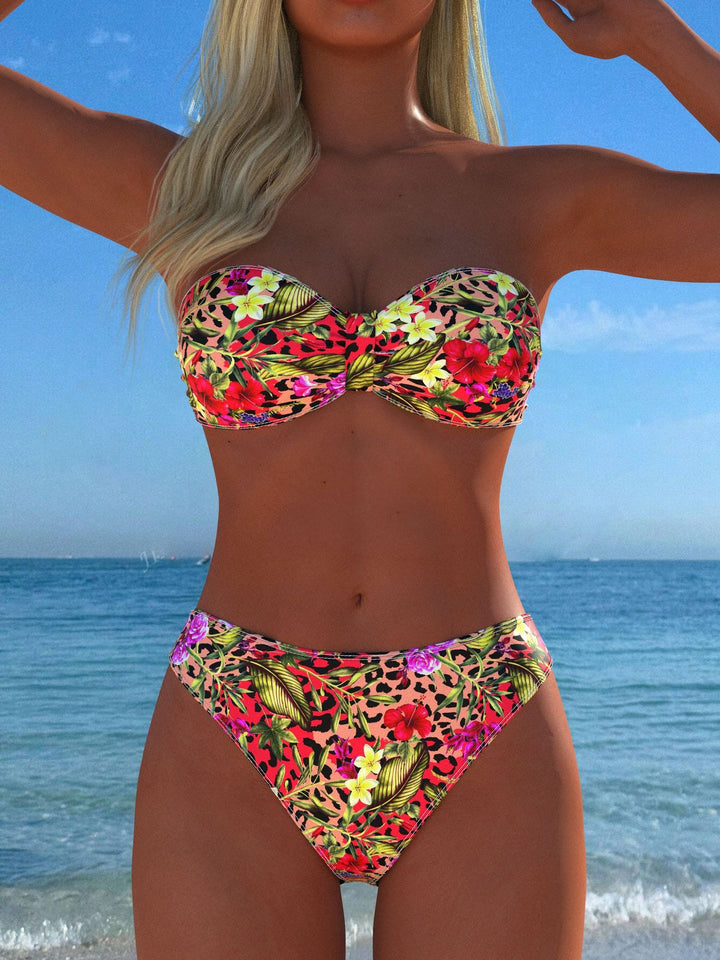 Damer bandeau-bikini med blommönster och hög skärning-Eva Jonsson