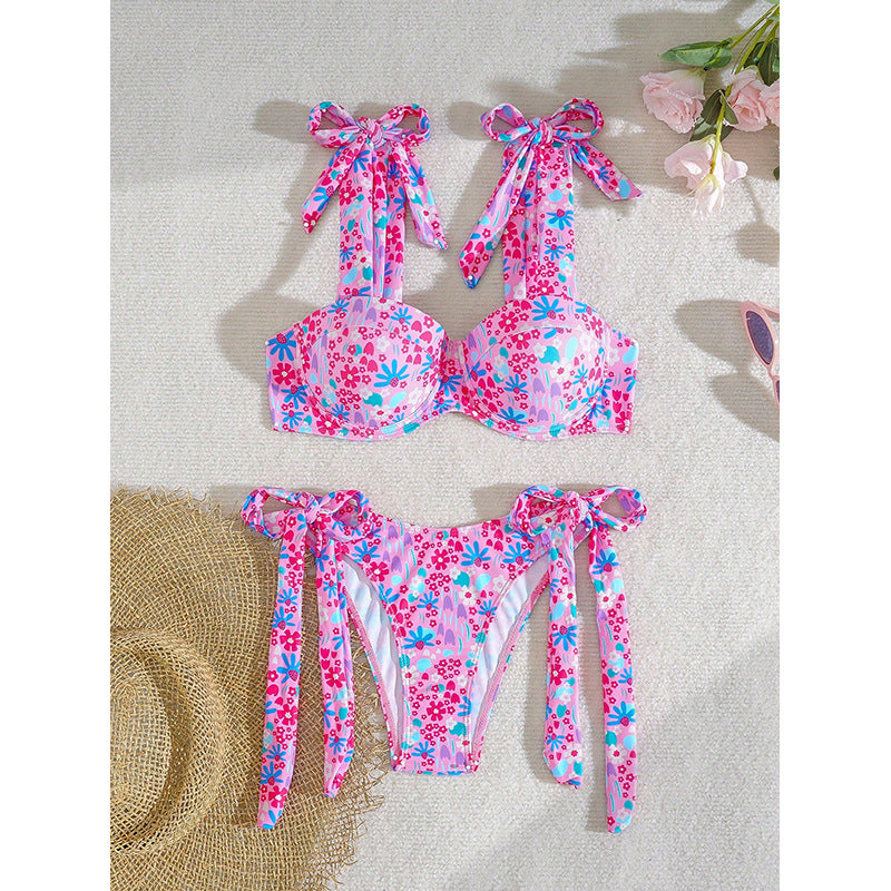 Damer bandeau bikini med blomsterbågar detaljer Mirla-Eva Jonsson