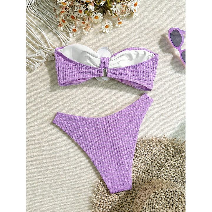 Damer bandeau-bikini med dekorativa blomsterdetaljer och hög benöppning Mirla-Eva Jonsson