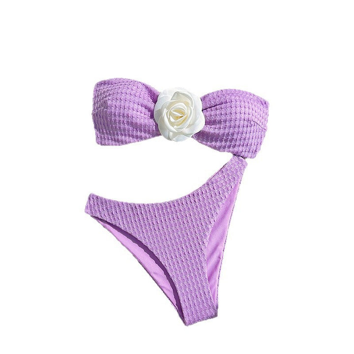Damer bandeau-bikini med dekorativa blomsterdetaljer och hög benöppning Mirla-Eva Jonsson