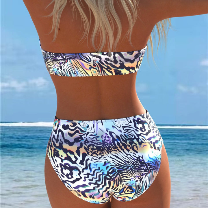 Damer bandeau bikini set med hög skärning och dynamiskt vågmönster Mirla-Eva Jonsson
