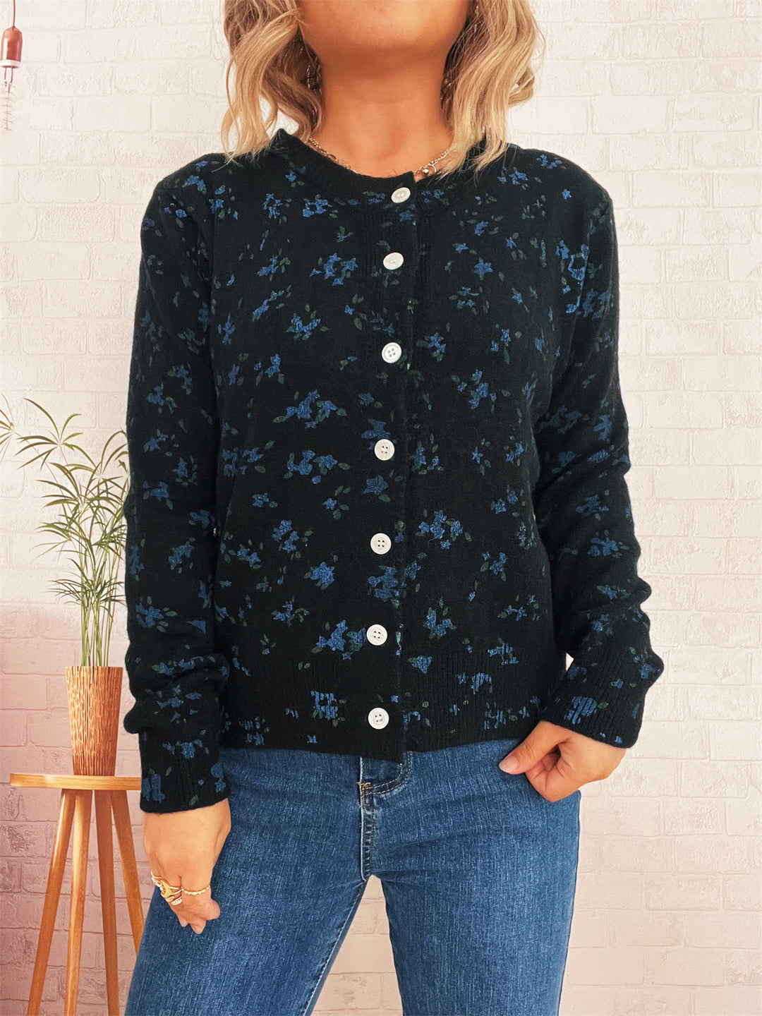 Damer bekväm cardigan med blommönster och knäppning Mirla-Eva Jonsson