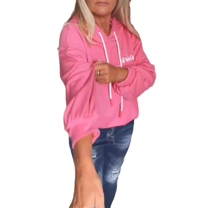 Damer bekväm hoodie med text Mirla-Eva Jonsson