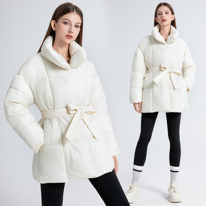 Damer bekväm och elegant pufferjacka med bälte och hög krage Mirla-Eva Jonsson