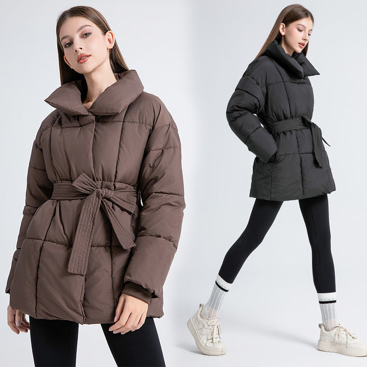 Damer bekväm och elegant pufferjacka med bälte och hög krage Mirla-Eva Jonsson