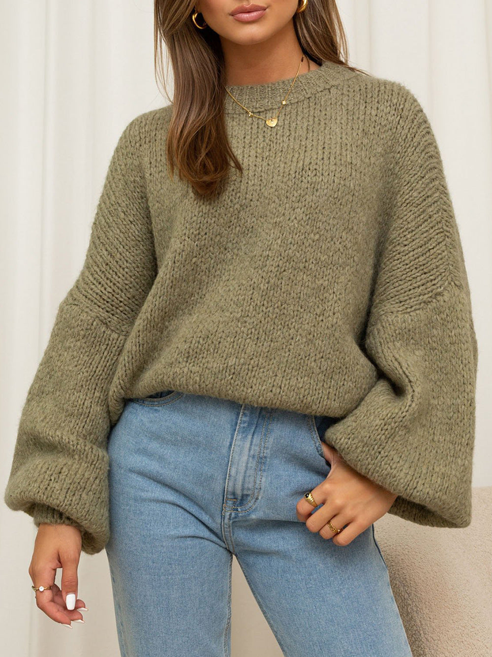 Damer bekväm oversized tröja med voluminösa ärmar och mjukt texturerad stickning Mirla-Eva Jonsson