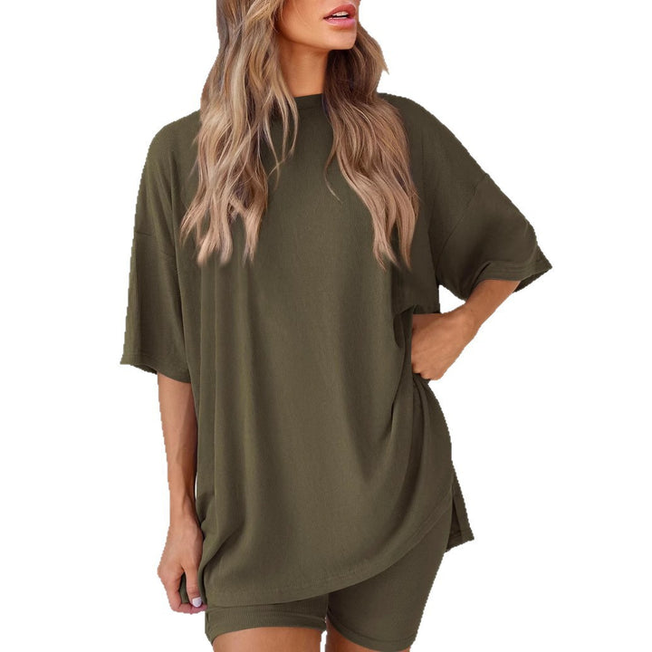 Damer bekväm sport-loungewear-kombination med oversized T-shirt och shorts Eva Jonsson-Eva Jonsson