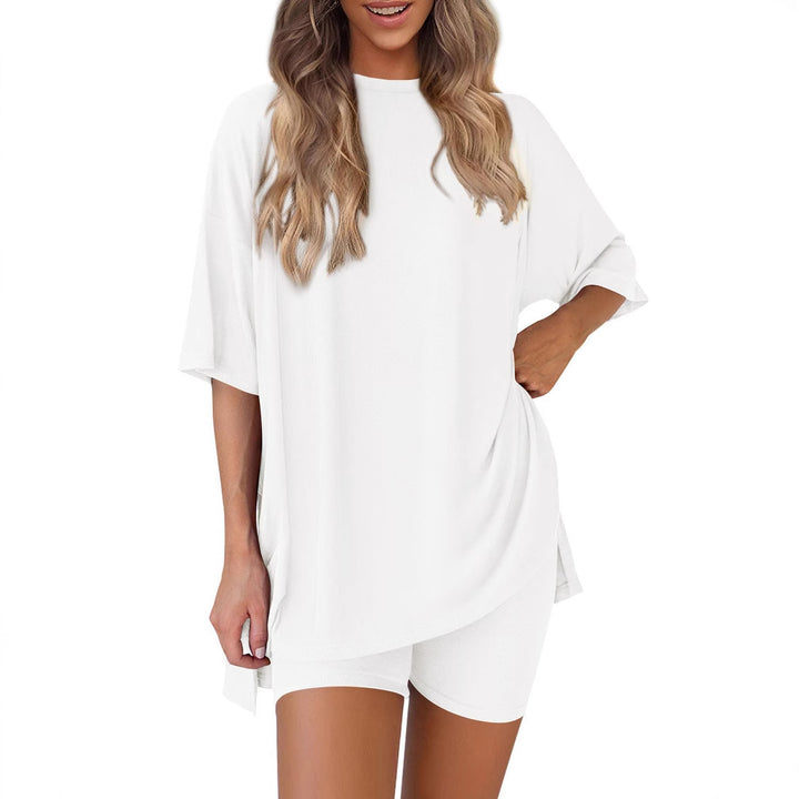 Damer bekväm sport-loungewear-kombination med oversized T-shirt och shorts Eva Jonsson-Eva Jonsson