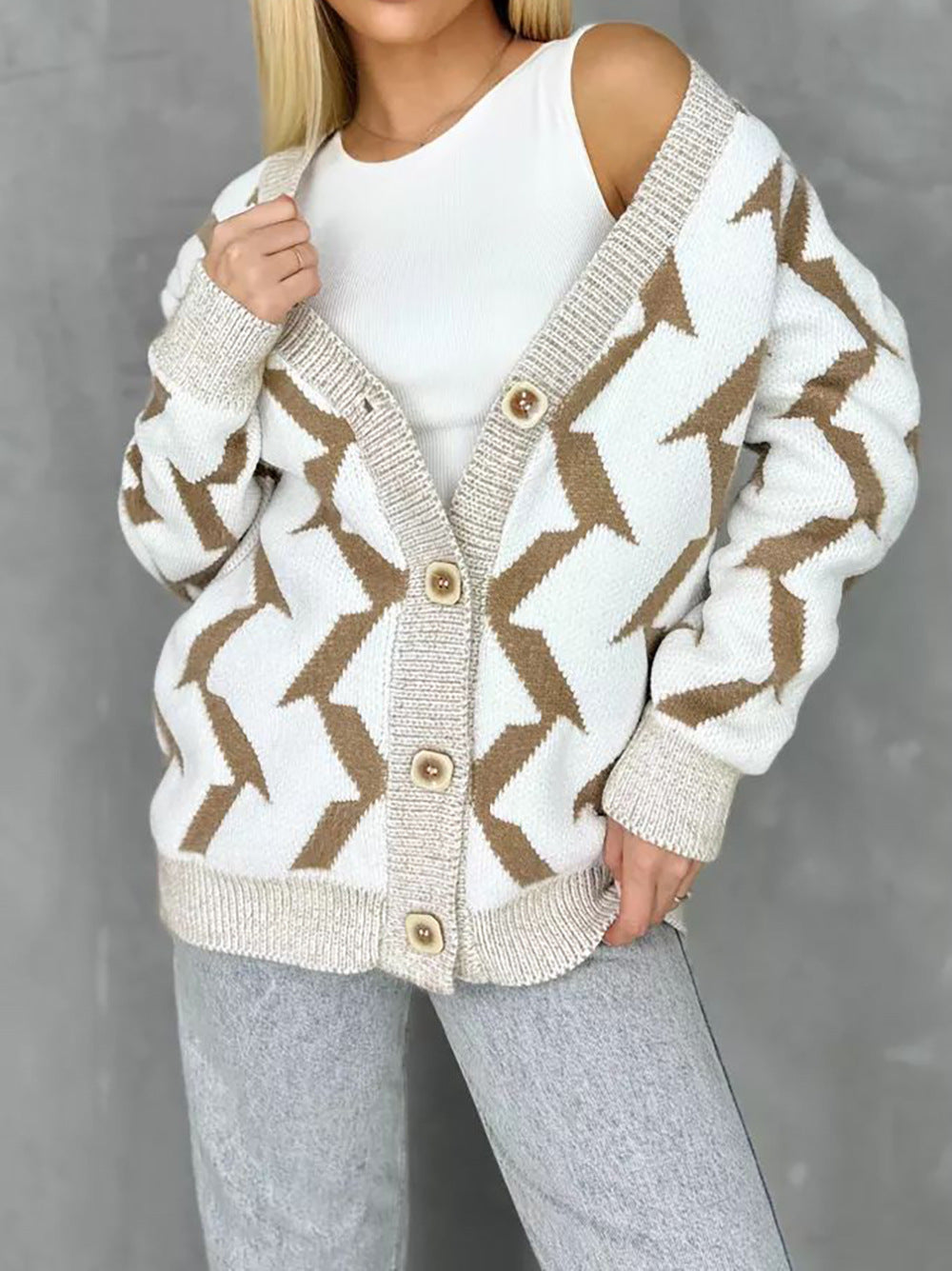 Damer bekväm stickad cardigan med modern blixtdesign och knäppning Mirla-Eva Jonsson