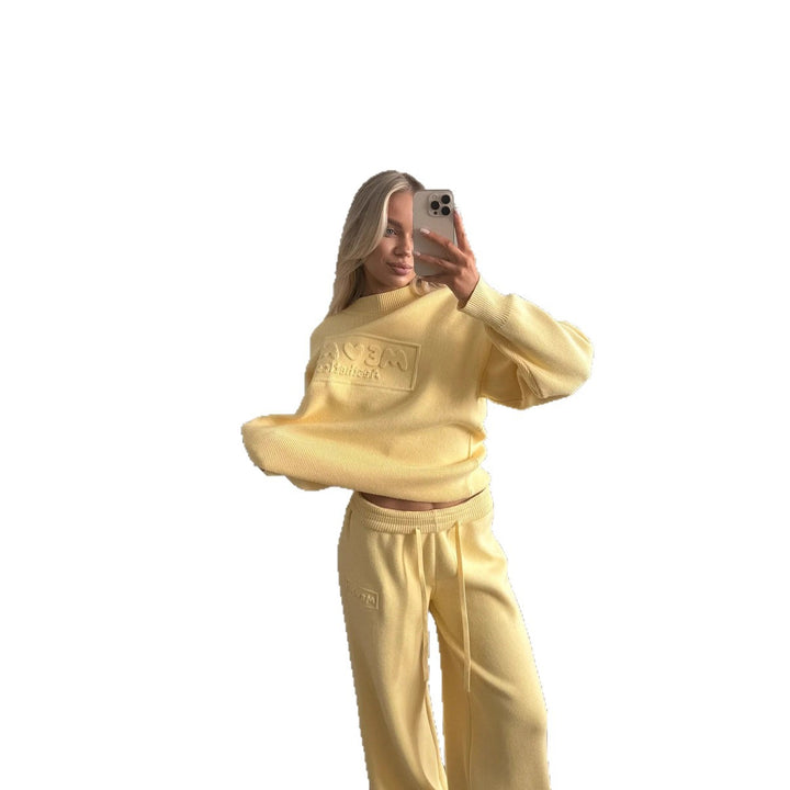 Damer bekväm stickad jumpsuit med lös passform och högkvalitativt hantverk Mirla-Eva Jonsson