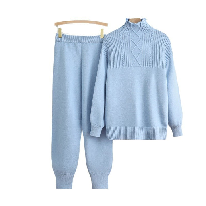 Damer bekväm stickad loungewear-set med hög krage och ribbad struktur Mirla-Eva Jonsson
