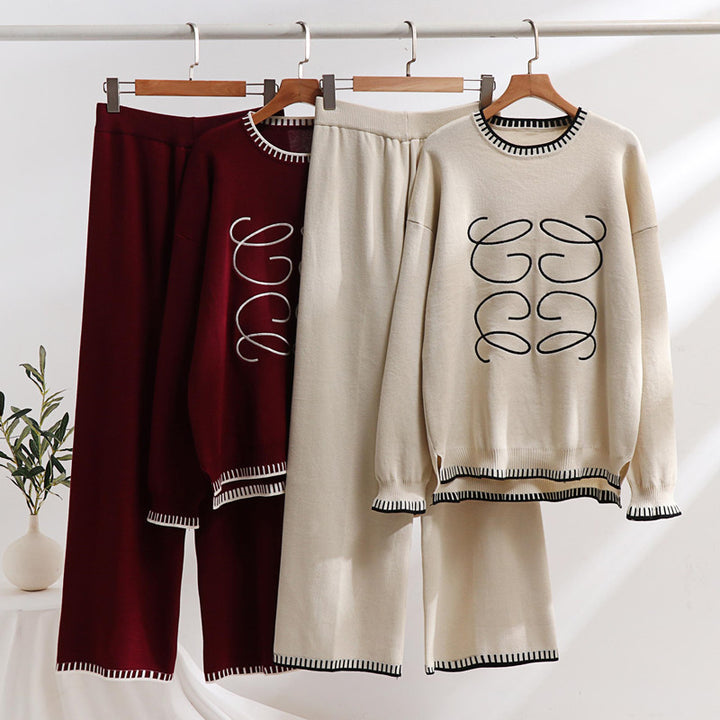 Damer bekväm sweatset med grafisk design och eleganta kontrastdetaljer Mirla-Eva Jonsson