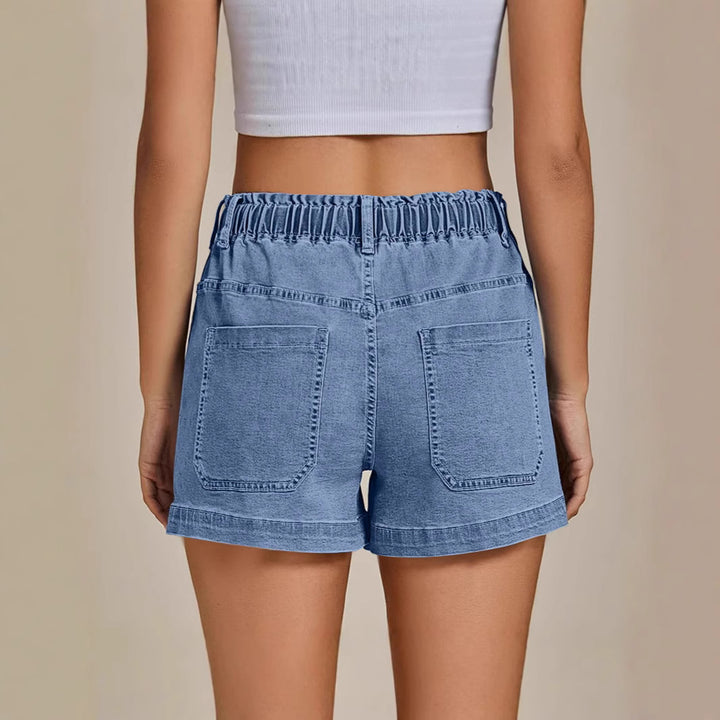 Damer bekväma denimshorts med gummiband och praktiska fickor Mirla-Eva Jonsson