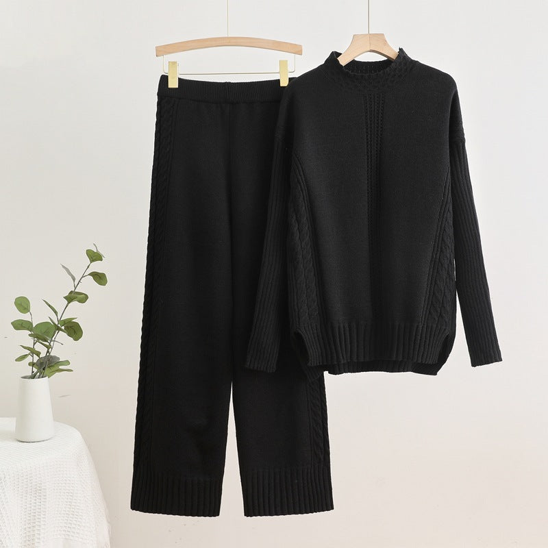 Damer bekväma stickade loungewear-set med höga mudd och dekorativa flätmönster Mirla-Eva Jonsson