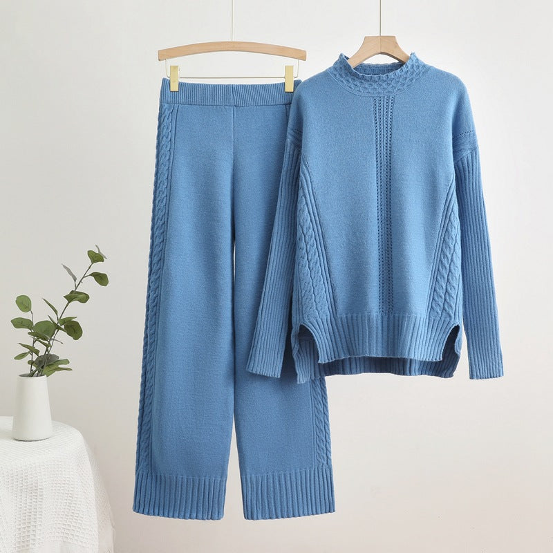 Damer bekväma stickade loungewear-set med höga mudd och dekorativa flätmönster Mirla-Eva Jonsson