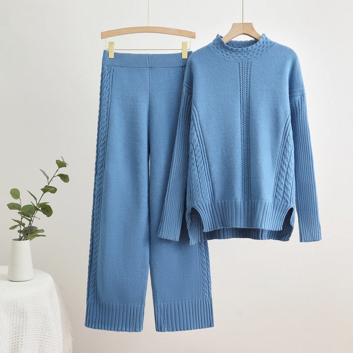 Damer bekväma stickade loungewear-set med höga mudd och dekorativa flätmönster Mirla-Eva Jonsson