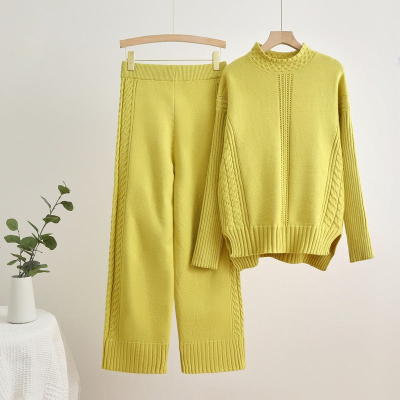 Damer bekväma stickade loungewear-set med höga mudd och dekorativa flätmönster Mirla-Eva Jonsson