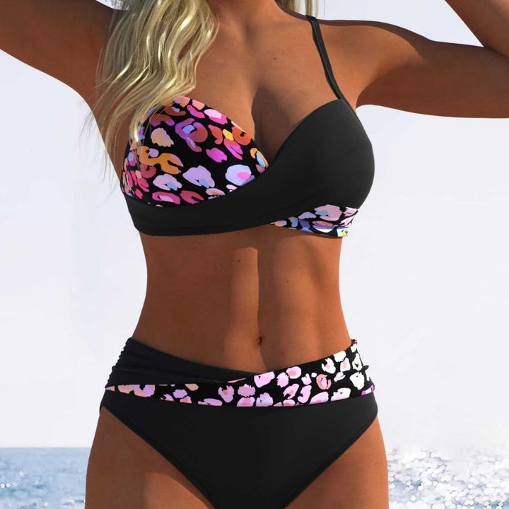 Damer bikini med vadderad överdel och hög midja Mirla-Eva Jonsson