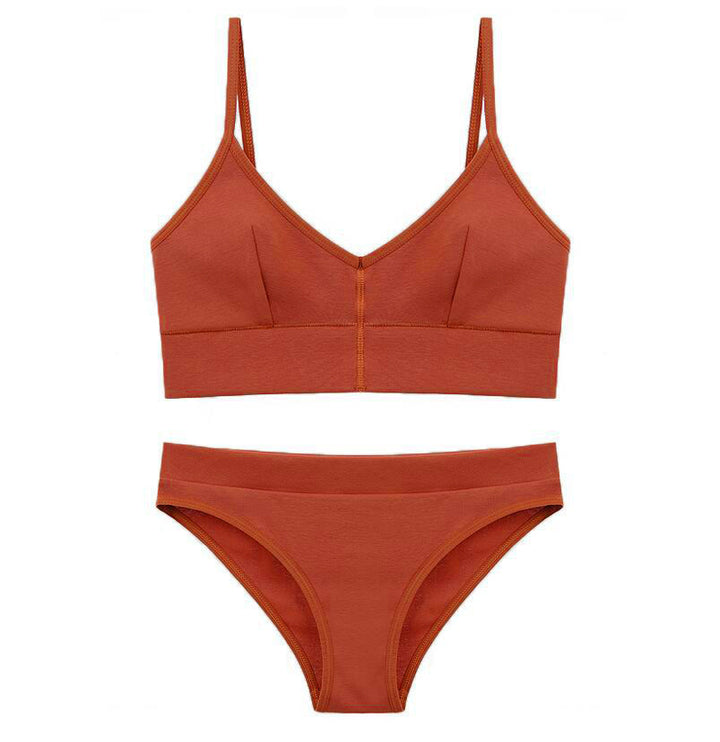 Damer bikini-set med elegant V-ringning och justerbara band Mirla-Eva Jonsson