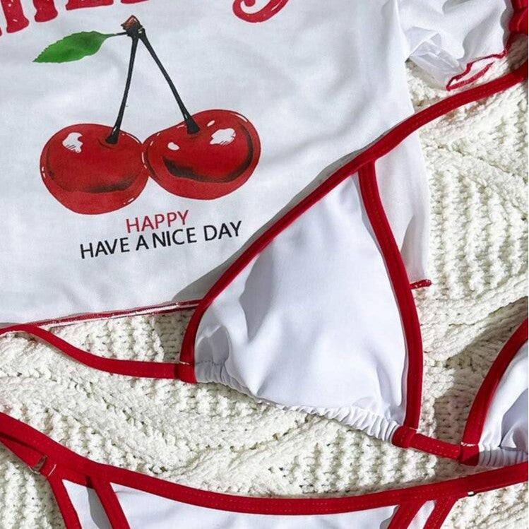 Damer bikinisett med kreativt kirsebærdesign Mirla-Eva Jonsson