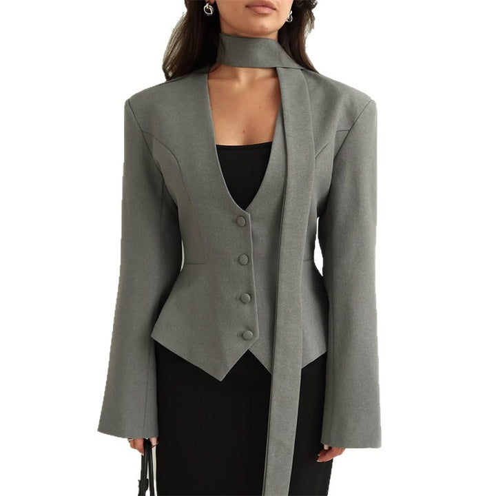 Damer blazer med hög krage och voluminösa ärmar Mirla-Eva Jonsson