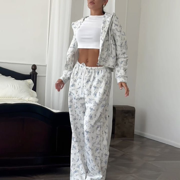 Damer blommig fritidsoutfit Mirla-Eva Jonsson