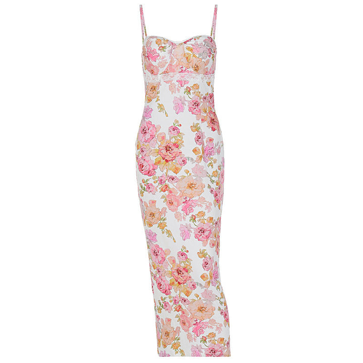 Damer blommig maxiklänning med justerbara axelband och figurnära skärning Mirla-Eva Jonsson