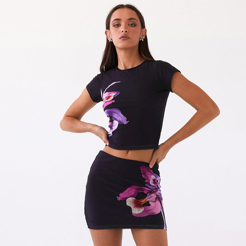 Damer blommönster crop top och minikjol set Mirla-Eva Jonsson