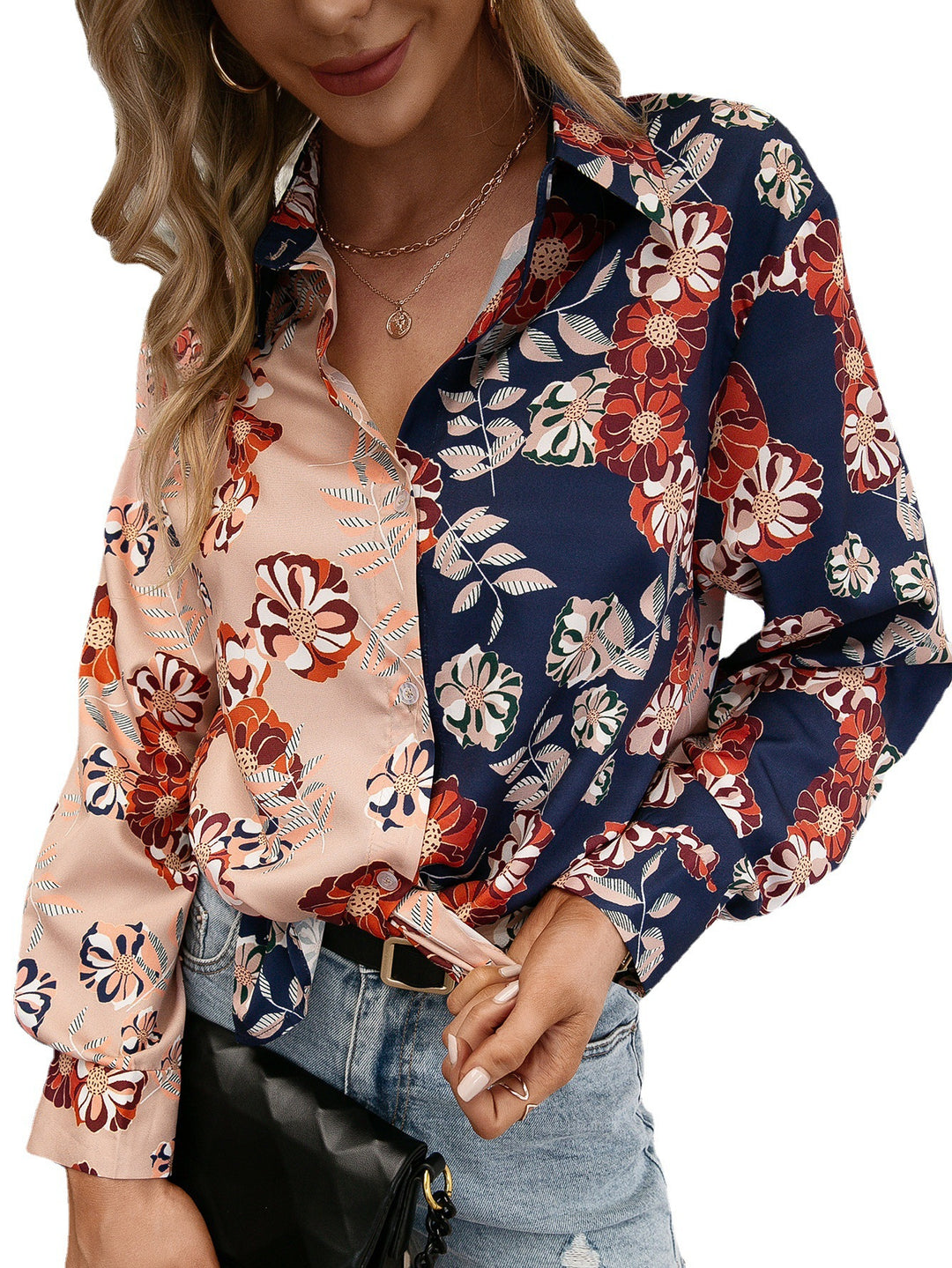 Damer blus med blommig tryck och moderiktig knut Eva Jonsson-Eva Jonsson