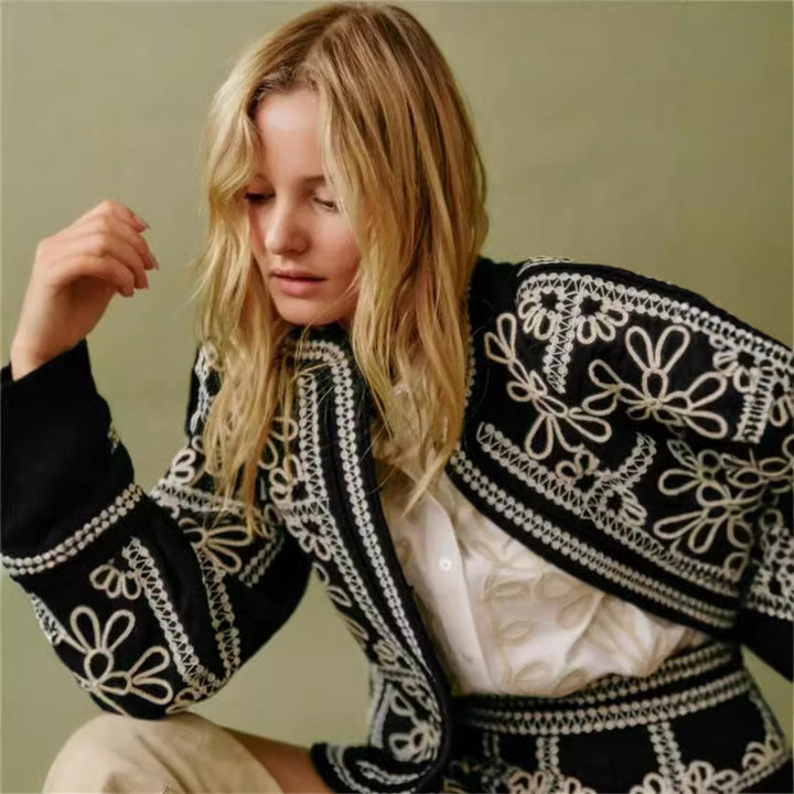 Damer broderad blomjacka med volymärmar Eva Jonsson-Eva Jonsson