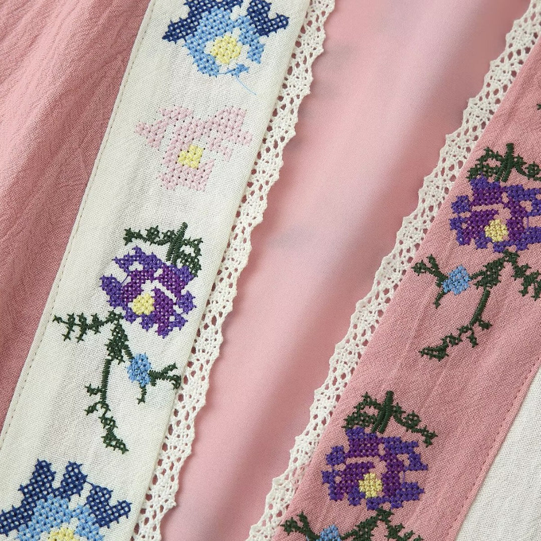Damer broderad kimono-jacka med blommönster Mirla-Eva Jonsson