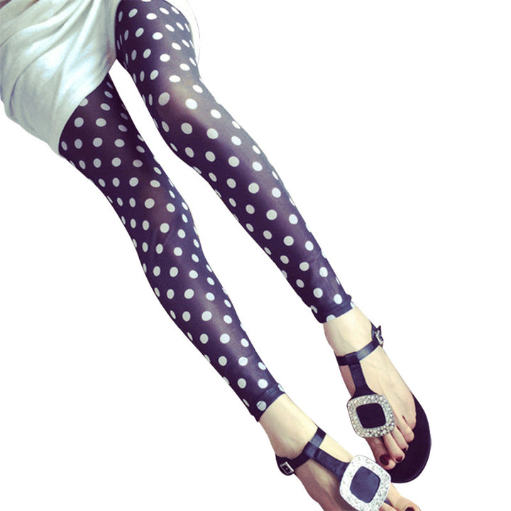 Damer camouflage leggings i moderiktigt högmidjadesign Mirla-Eva Jonsson