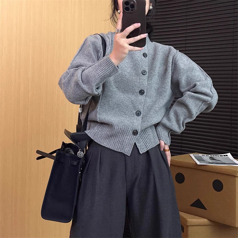 Damer cardigan med knäppning och ribbade detaljer Mirla-Eva Jonsson