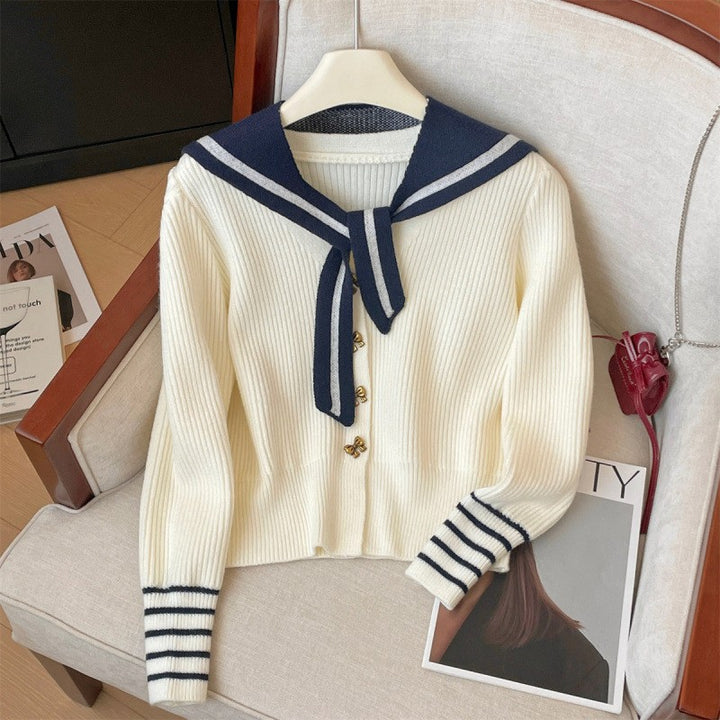 Damer cardigan med maritim krage och knappdetaljer Mirla-Eva Jonsson