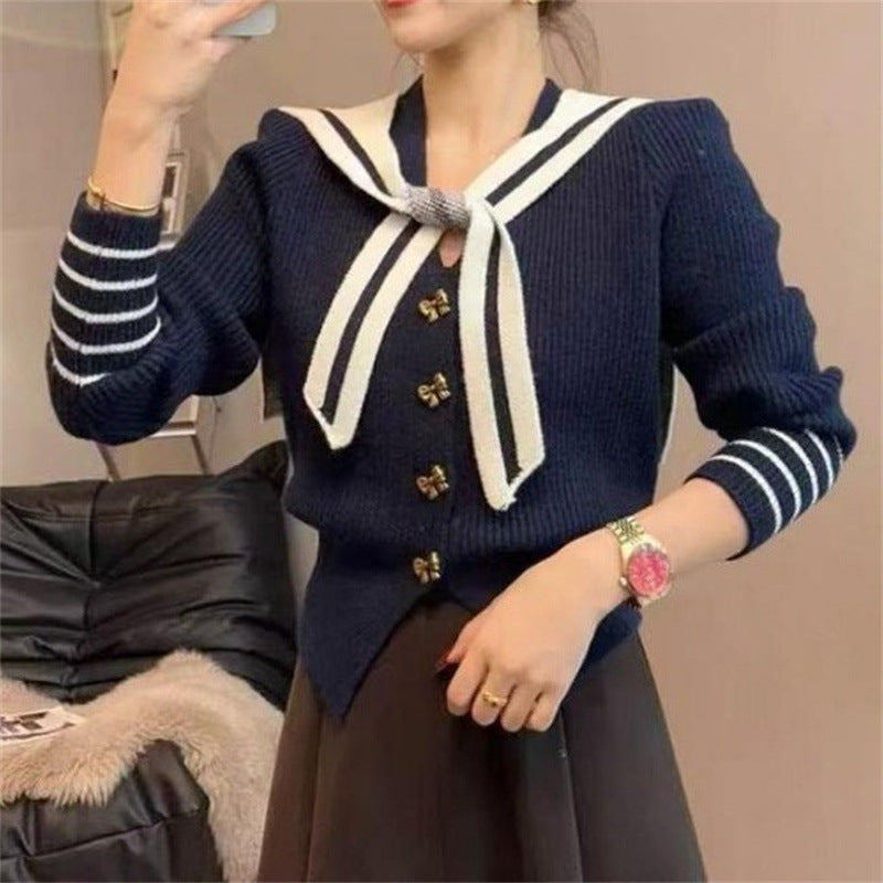 Damer cardigan med maritim krage och knappdetaljer Mirla-Eva Jonsson