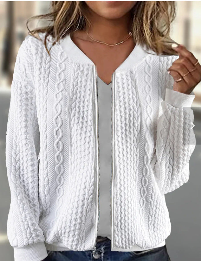 Damer cardigan med modern kabelstickningsmönster och elegant snitt Eva Jonsson-Eva Jonsson