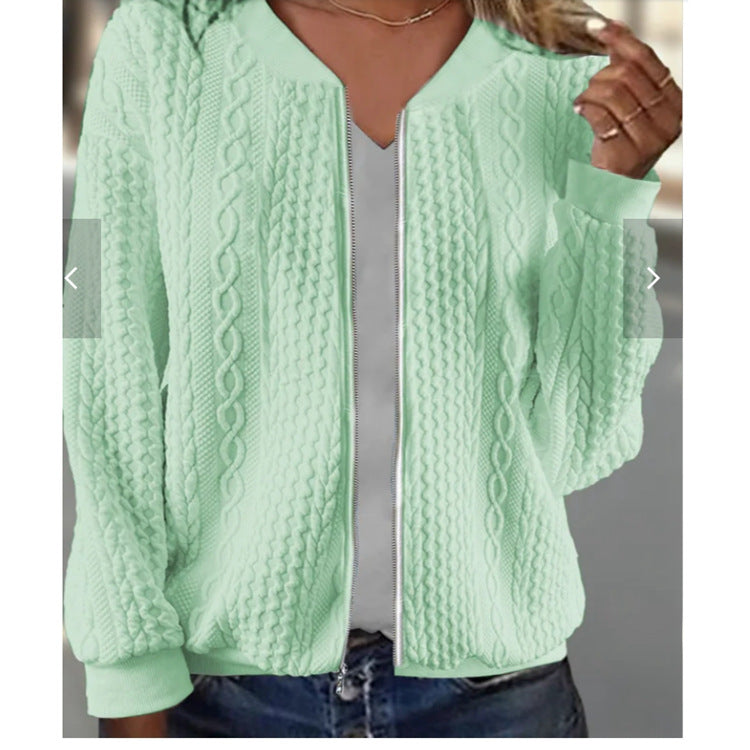 Damer cardigan med modern kabelstickningsmönster och elegant snitt Eva Jonsson-Eva Jonsson