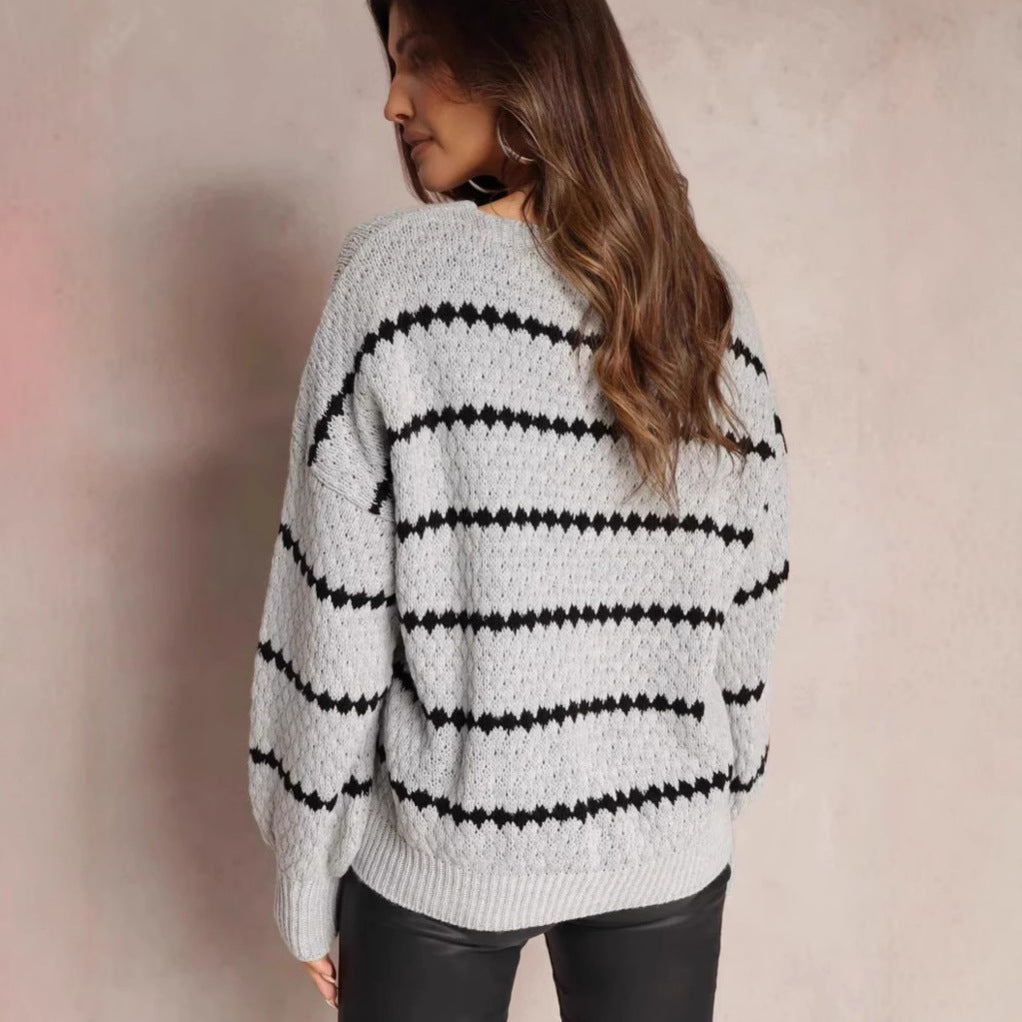 Damer cardigan med modernt zigzag-mönster och knapppdetaljer Mirla-Eva Jonsson
