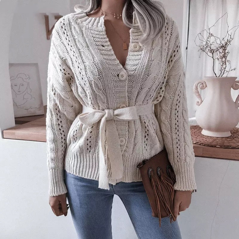 Damer cardigan med tvättad kabelmönster och midjeband Mirla-Eva Jonsson