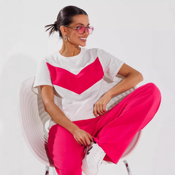 Damer casual T-shirt med modern färgblockdesign och lätt oversized passform-Eva Jonsson