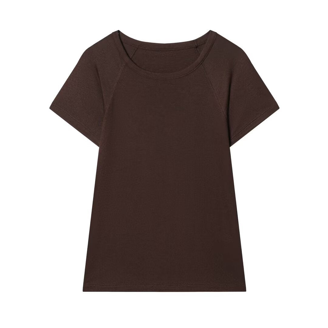 Damer casual T-shirt med rundad halsringning och bekväma raglanärmar Mirla-Eva Jonsson