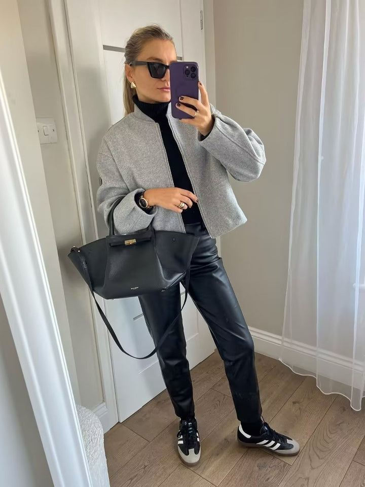 Damer casual övergångsjacka med ståkrage och asymmetrisk skärning Mirla-Eva Jonsson