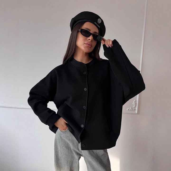 Damer casual oversized sweatshirtjacka med praktiska fickor och knapprad Mirla-Eva Jonsson